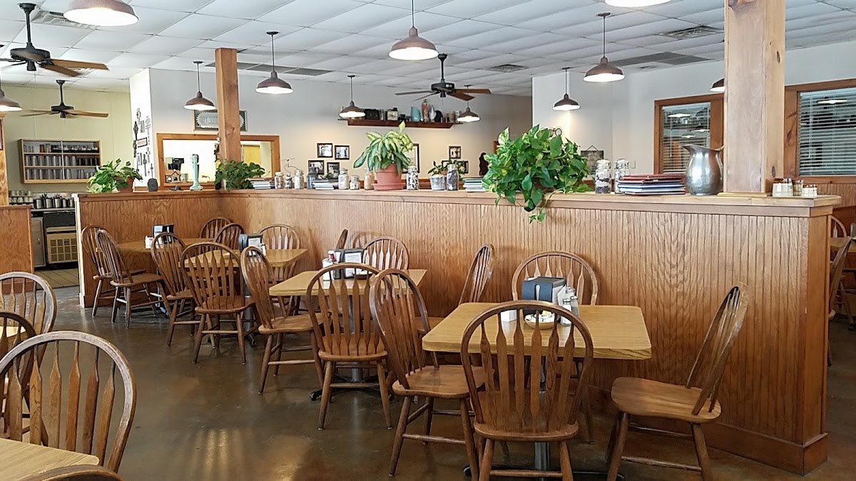 Rohmer's Restaurant & Catering